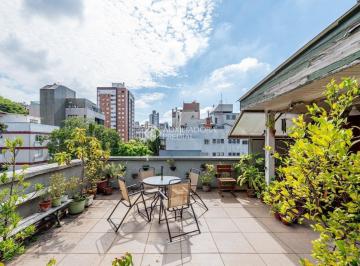 Apartamento · 236m² · 3 Quartos · 2 Vagas · CONFORTO, SOL E ESPAÇO!