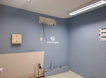 Comercial · 78m² · 4 Quartos · SobreLoja que pode ser usada como Residencial e Airbnb