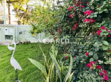 aieg1782ytlhyjmwmmqzotmy_md · Casa à Venda com 4 Dormitórios, 2 Suítes, 5 Vagas e 220m² no Parque Industrial