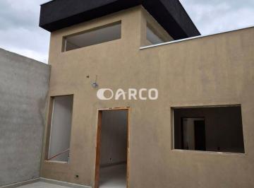 olrwpu2ytiwmtjlmtzmmmy2_md · Casa à Venda com 3 Dormitórios, Suíte e Área Gourmet no Portal dos Pássaros