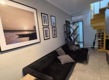 Apartamento · 140m² · 2 Quartos · 2 Vagas · Cobertura residencial de 140 m² com 2 quartos e churrasqueira em Boa Vista