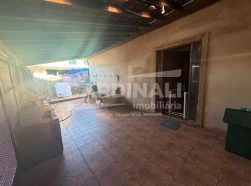 Casa · 202m² · 3 Quartos · 2 Vagas · Casa para venda em Jardim Cruzeiro Do Sul de 202.00m² com 3 Quartos, 2 Suites e 2 Garagens