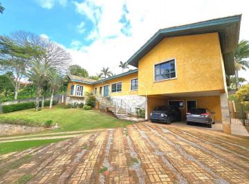 Casa · 440m² · 3 Quartos · 6 Vagas · Casa de Condomínio para venda em Granja Viana de 440.00m² com 3 Quartos, 1 Suite e 6 Garagens
