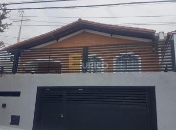 Casa · 290m² · 3 Quartos · 3 Vagas · Casa para alugar em Centro de 290.00m² com 3 Quartos, 1 Suite e 3 Garagens