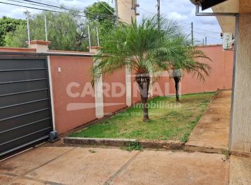 Casa · 221m² · 4 Quartos · 6 Vagas · Casa para venda em Parque Laranjeiras de 221.00m² com 4 Quartos, 1 Suite e 6 Garagens