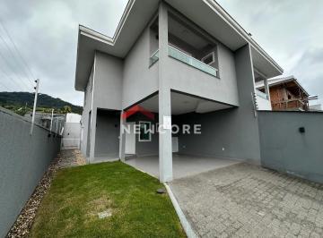 Casa · 154m² · 3 Quartos · 3 Vagas · Casa em Rua dos Capuchinhos - Saguaçu - Joinville/SC