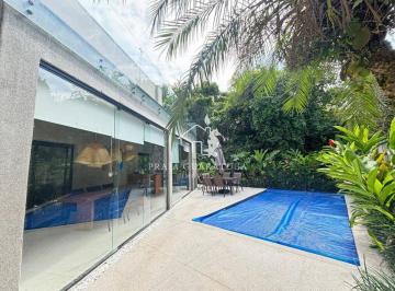 Casa de 4 quartos, Bertioga · Pé na areia - Piscina Aquecida - 4 suítes - Cód. 658