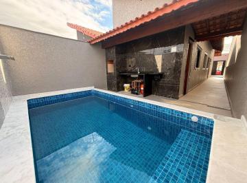 Casa de 2 quartos, Itanhaém · Casa com 2 quartos, piscina e área gourmet. Localizada em Itanhaém.