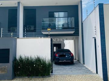 Foto 01 · Sobrado à venda em Barra Velha-SC, Bairro Itajuba: 3 quartos, 1 suite, 1 sala, 3 banheiros, 2 vagas,