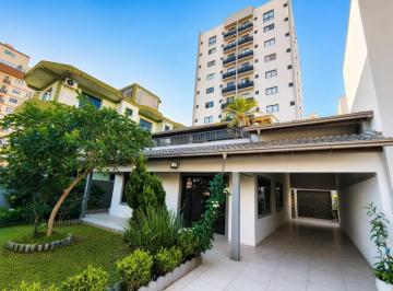 9b20f04f-552d-4902-a24f-41e42284986b · Casa para venda em Centro com 3 quartos, sendo 1 suíte, 305m²