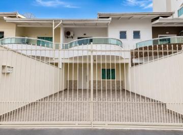 aea12964-c4d1-42d8-9b13-c3949743c264 · Sobrado para venda em Santa Regina com 3 quartos, sendo 1 suíte, 98m²