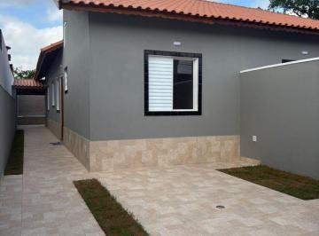 Casa de 2 quartos, Itanhaém · Casa geminada, com 2 quartos, piscina e área gourmet. Localizada em Itanhaém.