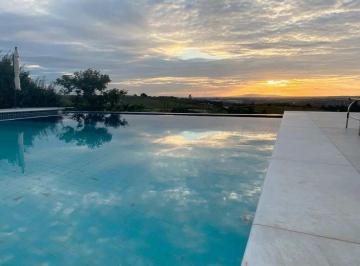 Foto 1 · Chácara com 4 suítes em Mairinque, 1000 m² - Cod.: CO-861