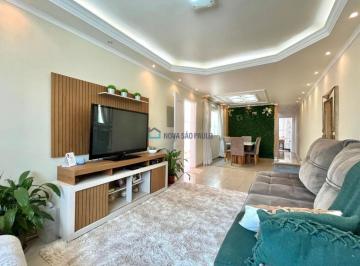 Casa · 190m² · 3 Quartos · 4 Vagas · Casa para locação com 03 suítes e 04 vagas de garagem