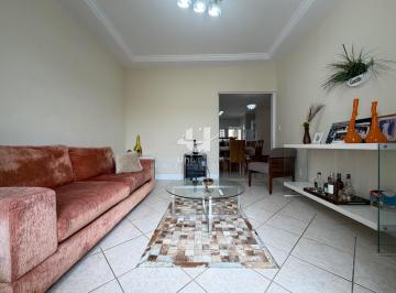 Casa · 200m² · 4 Quartos · 2 Vagas · Casa Mobiliada com 4 Quartos, Terraço com Churrasqueira e Garagem para 2 Carros.