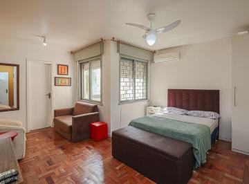 Apartamento · 33m² · JK a venda no bairro Menino Deus