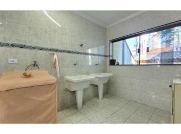 7d116041-4d17-4115-8e17-940a5a0a2e30 · Sobrado para venda em Jardim com 5 quartos, sendo 4 suítes, 540m²
