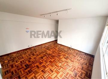 Apartamento · 87m² · 3 Quartos · Rua Lisboa: Apto amplo, ensolarado e com valor imbatível!