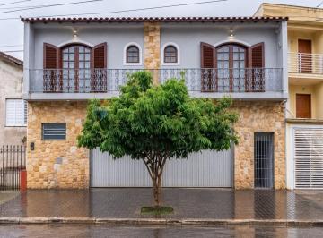 Casa · 240m² · 3 Quartos · 4 Vagas · Casa de 240 m² com edícula independente, jardim e 4 vagas — Jardim Felicidade, zona oeste
