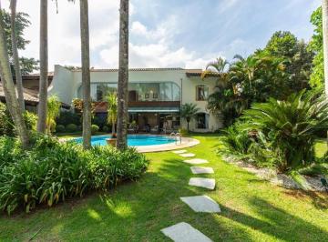 Casa · 1200m² · 3 Quartos · 15 Vagas · Residência de luxo assinada por Tomanik