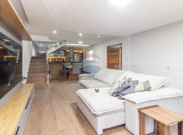 Casa · 139m² · 3 Quartos · 3 Vagas · Sobrado Encantador na Vila Guedes, São Paulo!