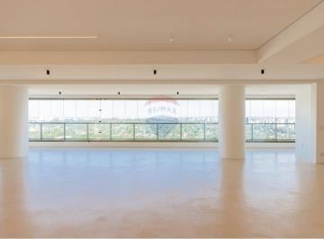 Apartamento · 839m² · 5 Quartos · 7 Vagas · Cobertura Campo Belo - 839m2 com 5 suítes, piscina, sauna, área gourmet, vista livre e 7 vagas.