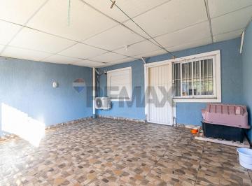 Casa · 65m² · 1 Quarto · 2 Vagas · Casa 1 dormitório na Av. Estrada Capistrano Betânia em Cachoeirinha, à venda por R$230.000