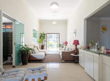 Casa · 450m² · 4 Quartos · 4 Vagas · Condomínio Ville de Montagne Jardim Botânico 