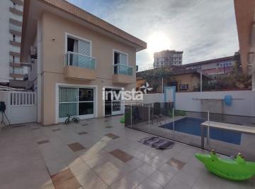 Casa · 231m² · 5 Quartos · 4 Vagas · Casa à venda no bairro Boqueirão