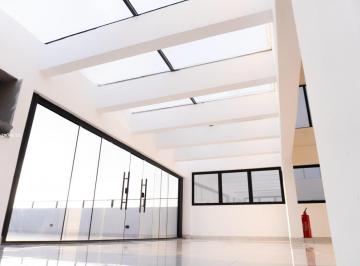 Comercial · 305m² · Sala Comercial para alugar em Parque Jaçatuba de 305.00m²