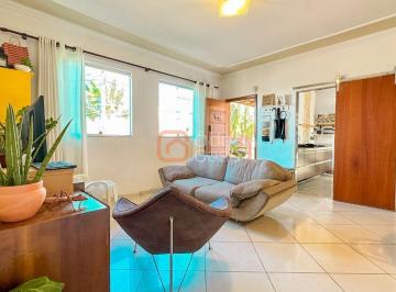Casa · 109m² · 3 Quartos · 6 Vagas · Casa para venda em Trevo de 109.00m² com 3 Quartos, 1 Suite e 6 Garagens