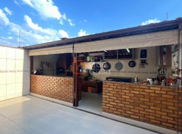 Casa · 180m² · 3 Quartos · 2 Vagas · Casa para venda em Santa Branca de 180.00m² com 3 Quartos, 1 Suite e 2 Garagens