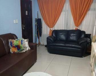 Casa · 160m² · 3 Quartos · 2 Vagas · Sobrado para venda em Jardim Popular de 160.00m² com 3 Quartos, 1 Suite e 2 Garagens