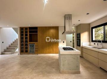 Casa · 319m² · 4 Quartos · 3 Vagas · Casa de Condomínio para venda e aluguel em Bosque Do Vianna de 319.00m² com 4 Quartos, 4 Suites e 3