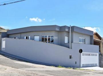 Casa · 110m² · 3 Quartos · 2 Vagas · Casa à venda em ótima localização – R$ 590.000