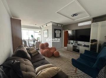 Apartamento · 86m² · 3 Quartos · 1 Vaga · Casa com 3 quartos sendo 1 suíte disponível para venda no bairro Patrimônio em Uberlândia-MG