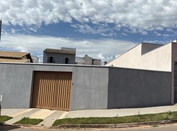 casa-com-2-quartos-em-lavras-mg-no-bairro-residencial-sant'ana-i-imovel451919-img6aaefef160815.jpg · Casa com 2 quartos para alugar em Lavras, no bairro Residencial Sant'ana I