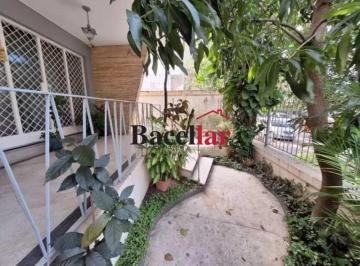 Casa · 367m² · 4 Quartos · 6 Vagas · Casa de 4 quartos 2 suítes com 6 vagas de garagem