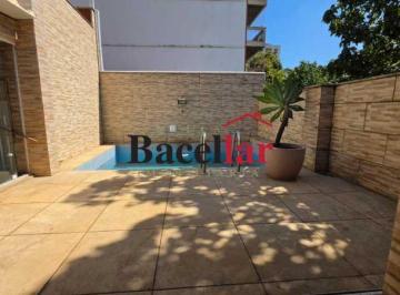 Casa · 370m² · 4 Quartos · 6 Vagas · Casa de rua : Triplex / Residencial / Vila Isabel