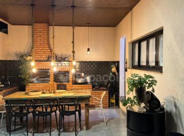 Casa · 140m² · 3 Quartos · 2 Vagas · Vende se lindo Imóvel no jardim maria luiza 4 R$740.000,00