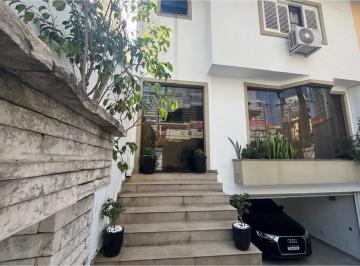 Casa · 196m² · 3 Quartos · 4 Vagas · JVMPCR 375 Casa 601361048-65