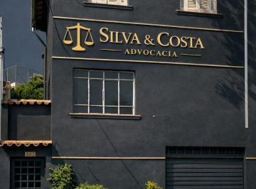 Comercial de 6 quartos, São Paulo · Oportunidade! Monte seu negócio na charmosa Rua Bom Sucesso, com grande área para aproveitamento