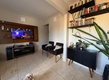 Apartamento de 2 quartos, Santa Maria · 1 Andar Excelente apartamento no residencial Santos Dumont, 2 quartos