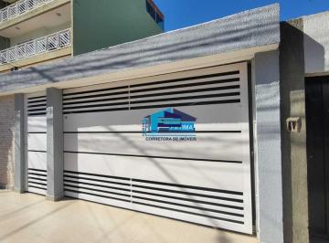 Casa · 130m² · 3 Quartos · 2 Vagas · Casa com Três Suítes em Riacho Fundo I - Brasília, DF