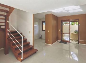 Casa · 100m² · 3 Quartos · 2 Vagas · Casa de esquina em condominio fechado na Zona Sul