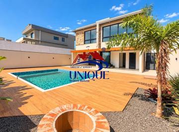 Casa · 449m² · 3 Quartos · 4 Vagas · CASA NOVINHA COM PLANEJADOS NO COND RESORT SOLARIS EM BOITUVA