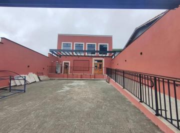 Comercial · 222m² · 6 Vagas · Sala Comercial para alugar em Vila Oliveira de 222.46m² com 6 Garagens