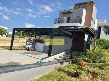 Casa en Venda de 4 quartos Nova Era · Casa para venda e aluguel em Nova Era de 260.00m² com 4 Quartos, 2 Suites e 2 Garagens