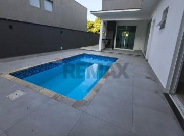 Casa · 300m² · 3 Quartos · Casa de Condomínio para alugar em Aruã de 300.00m² com 3 Quartos e 3 Suites
