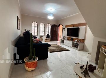 Casa · 161m² · 3 Quartos · 2 Vagas · Casa para venda em Jardim D'abril de 161.00m² com 3 Quartos, 1 Suite e 2 Garagens